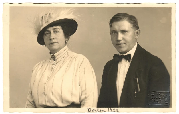 А. Нежданова и Н. Голованов. Фотопортрет. 1922